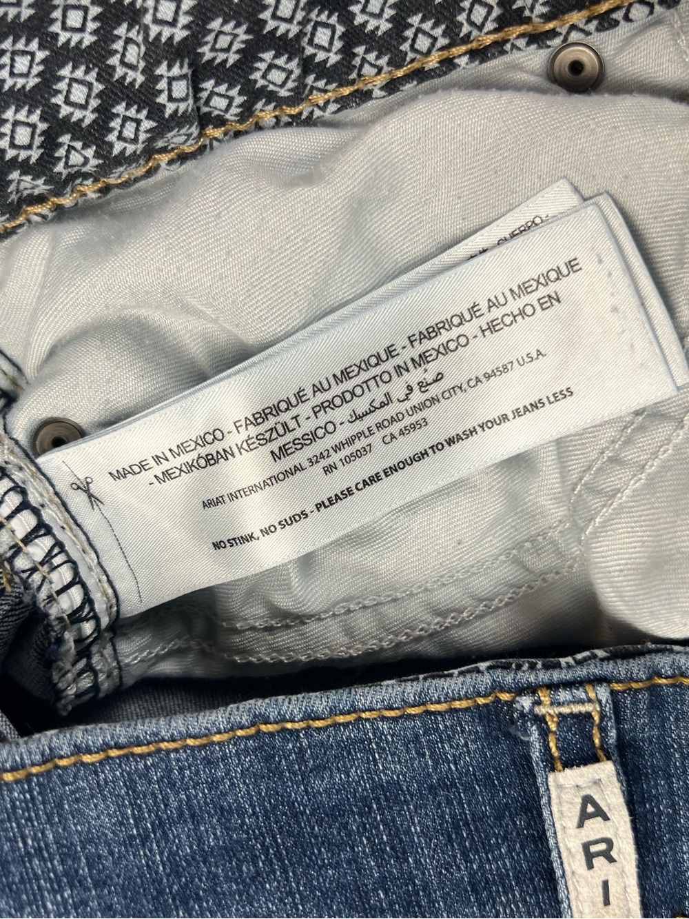 Ariat R.E.A.L. Mid Rise Straight Leg Western Jeans Thick Stitch – Size 31R - Picture 8 of 13